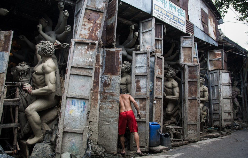 Clay Artist neighborhood
